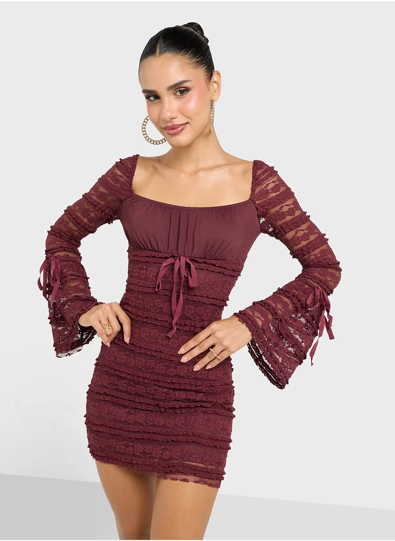 جينجر Square Neck Frill Detail Dress