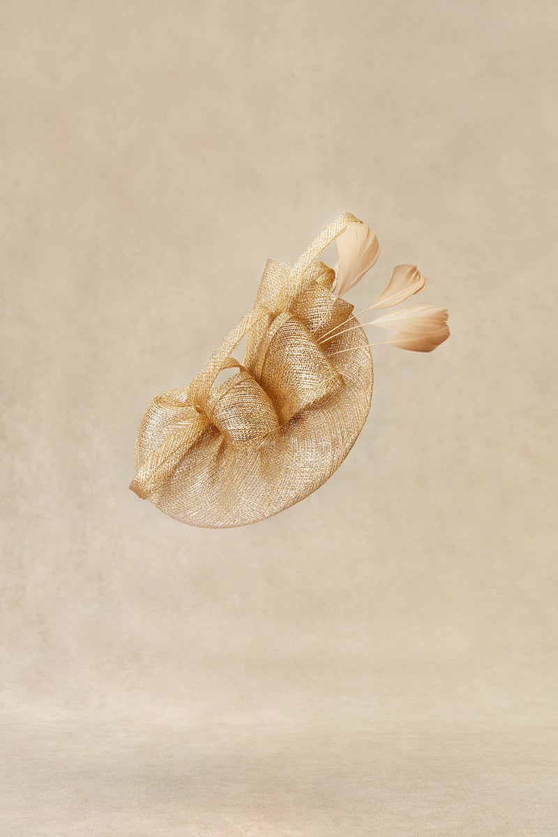 BABEYOND Women's Pillbox Fascinator Hat Kentucky Derby Hat Feather Fascinator Headband Tea Party Fascinator Hat for Cocktail Gold - Image 2