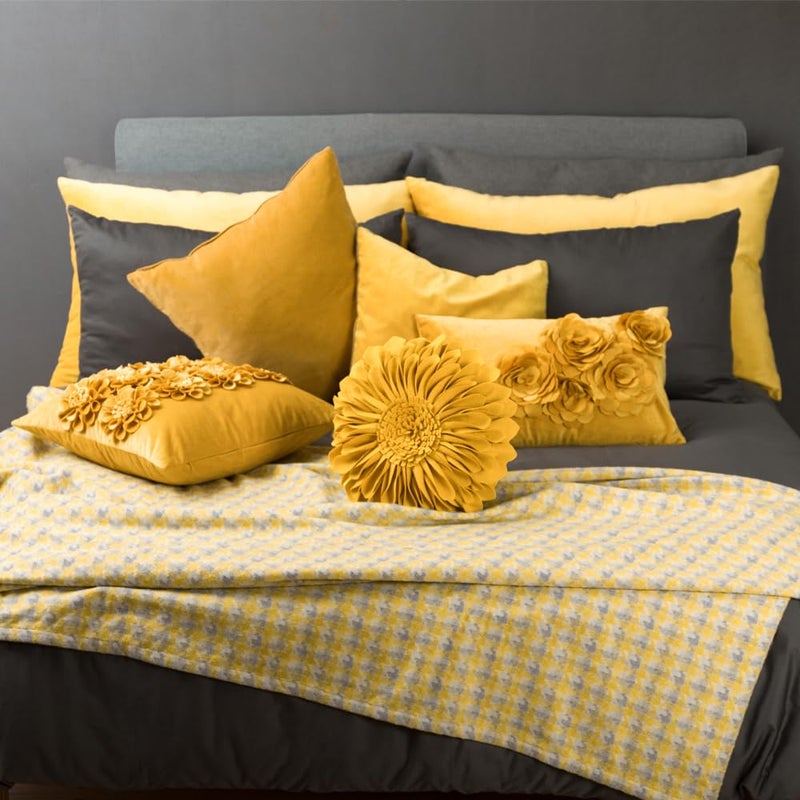 JWH 3D Flower Throw Pillow Cover Decorative Sunflower Accent Case Round Cushion Cute Floral Pillowcase for Home Bed Living Room Couch Car 12 Inch Gold Yellow - Image 5