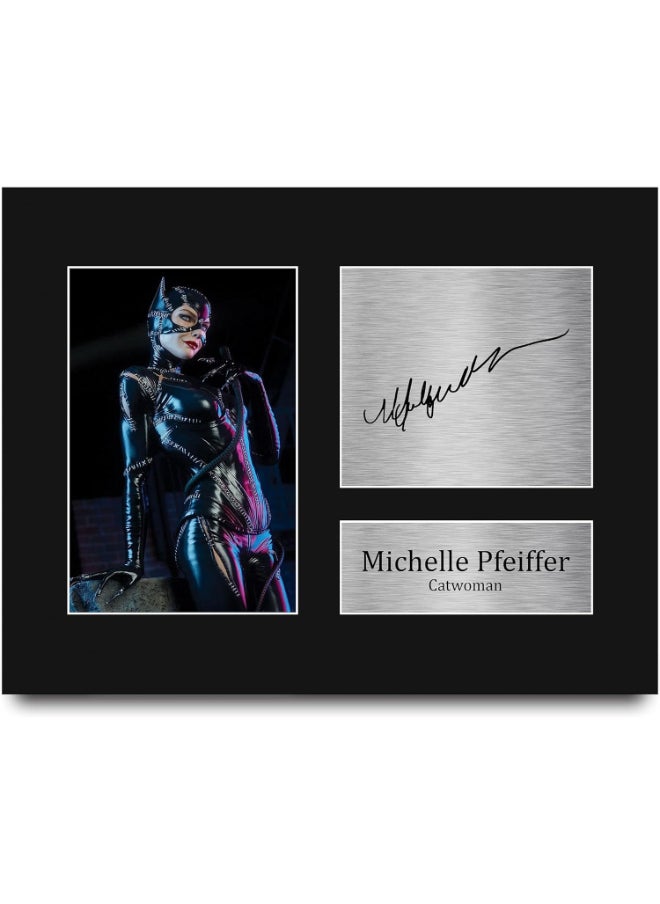 HWC Trading HWC Trading Michelle Pfeiffer Batman Catwoman Presents Printed Gifts Signed Autograph Picture for Movie Memorabilia Fans  - Image 1