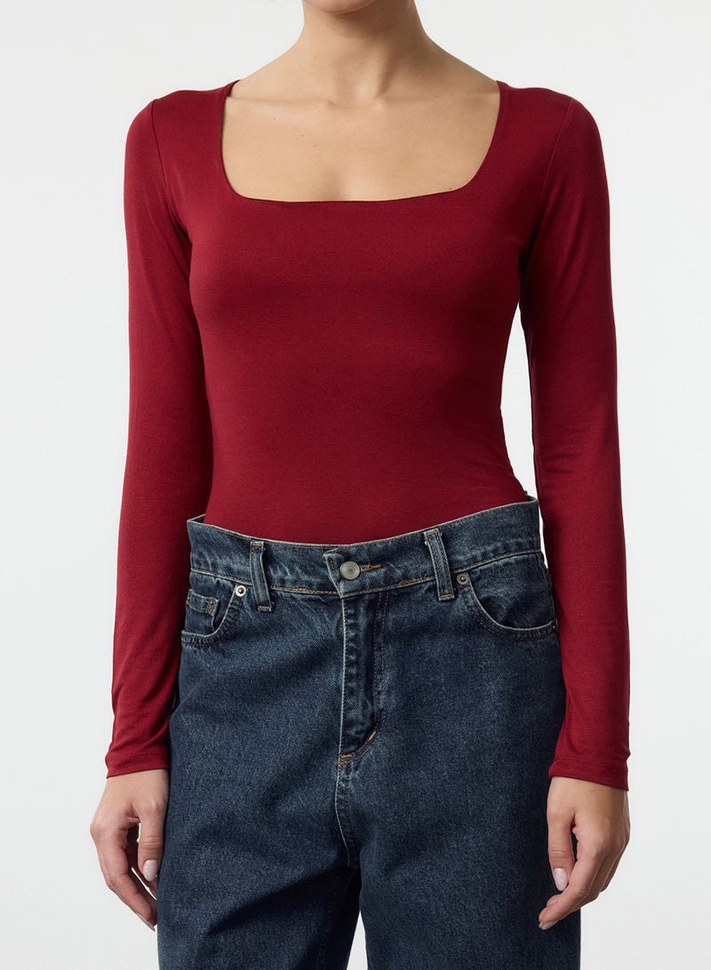 trendyol Burgundy Fitted/Square Neckline Knitted Bodysuit with Snap Buttons at the Bottom Twoaw24Bd00062 - Image 4