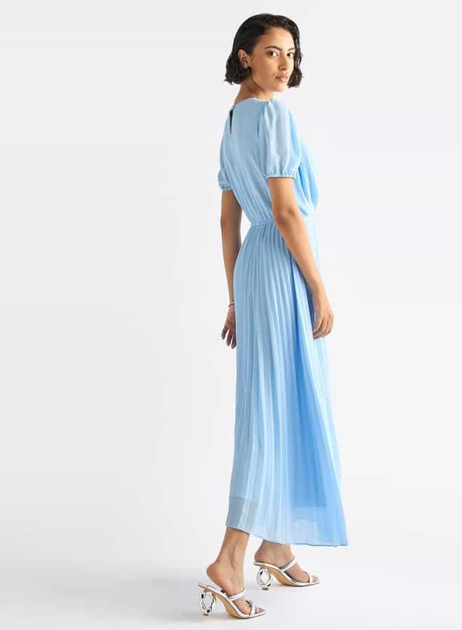 سبلاش فيڤ فستان بكسرات وياقة بفتحة عنق وأكمام منفوخة - Image 3