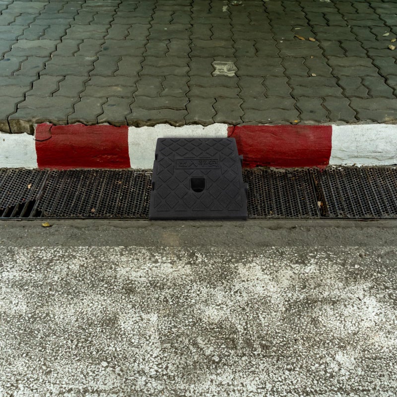 10 Pcs Plastic Threshold Ramp Mat Non Slip Curb Slope Pads For Driveway Patio Mobility Aid 25x27x7cm Outdoor Use - Image 5