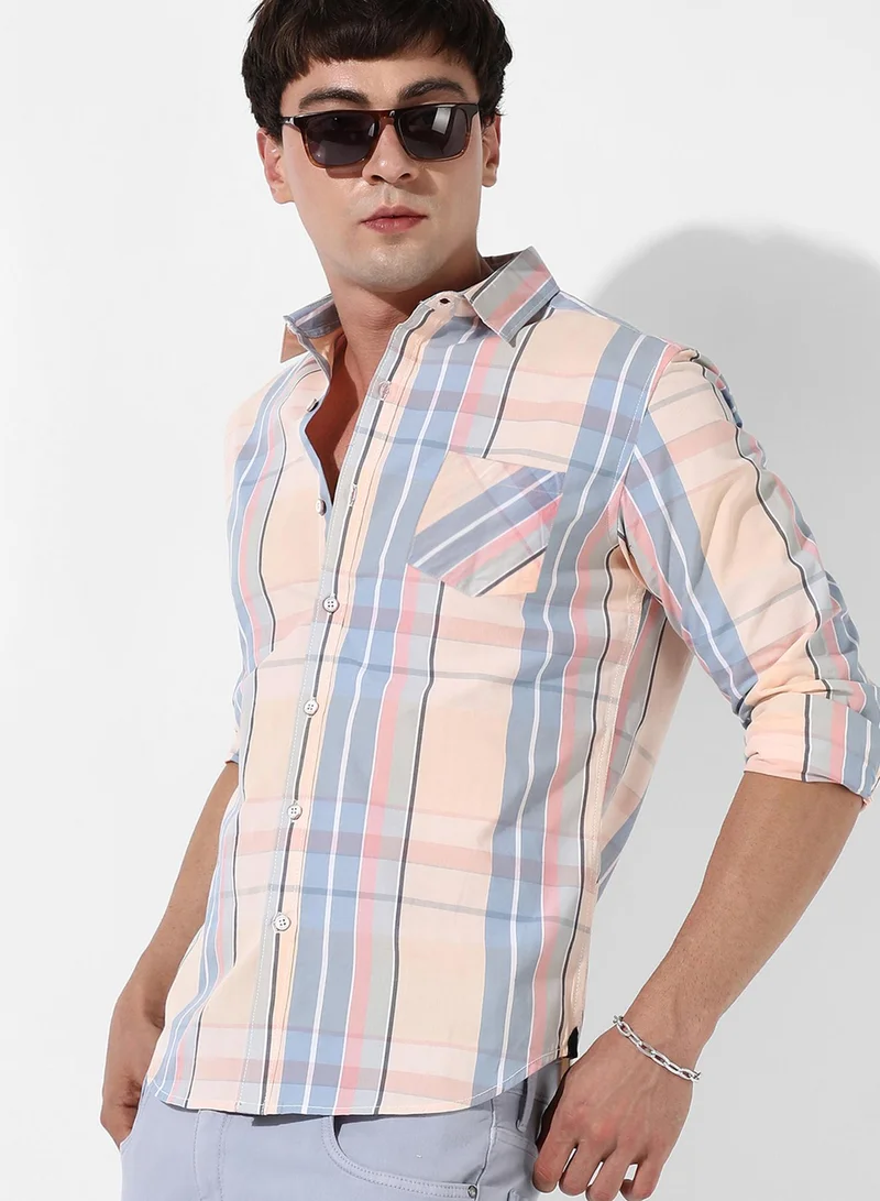 Campus Sutra Campus Sutra Men's Solid Light Pink Button Up Regular Fit Shirt For Casual Wear | Cotton Spread Collar Shirt Crafted With Regular Sleeve, Comfort Fit & High-Performance For Everyday Wear