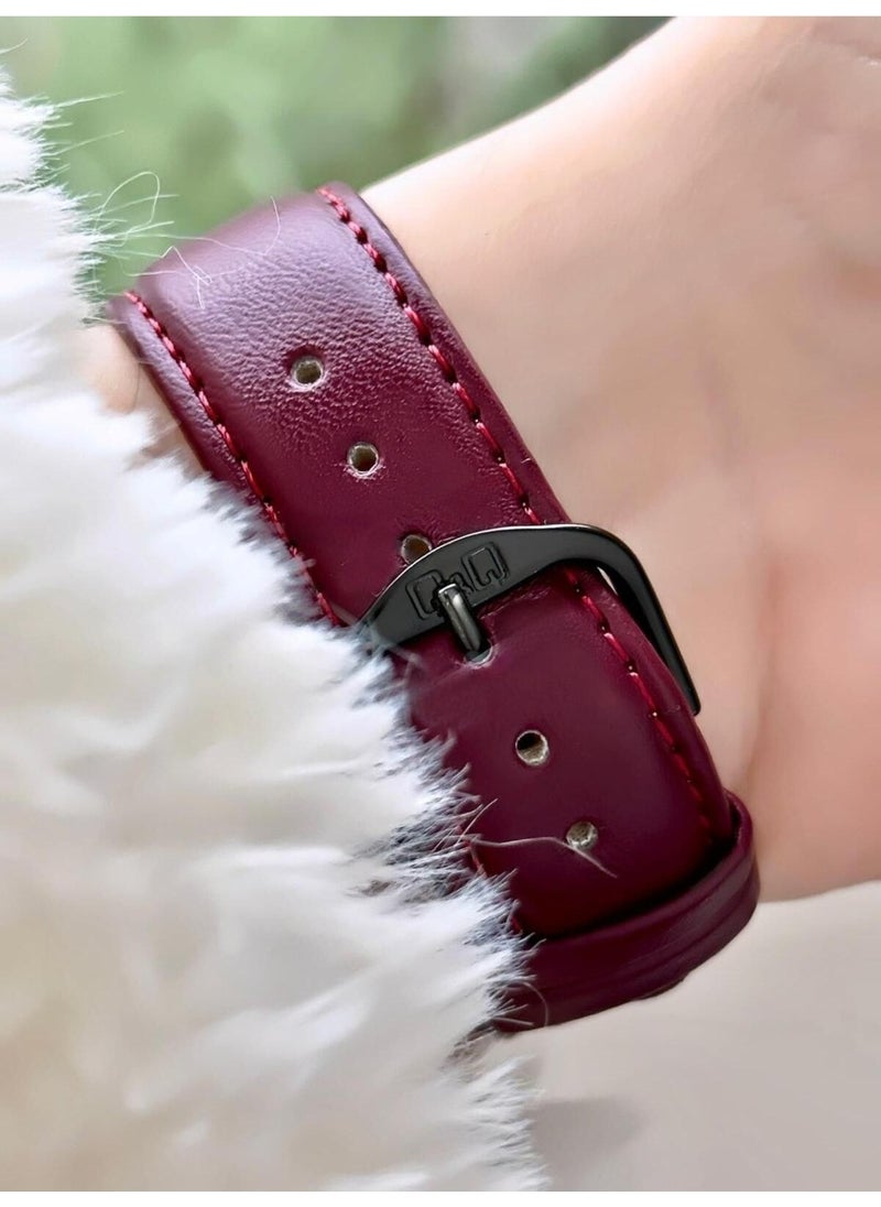 Q&Q - vintage Women's Leather Band Wristwatch - Image 1