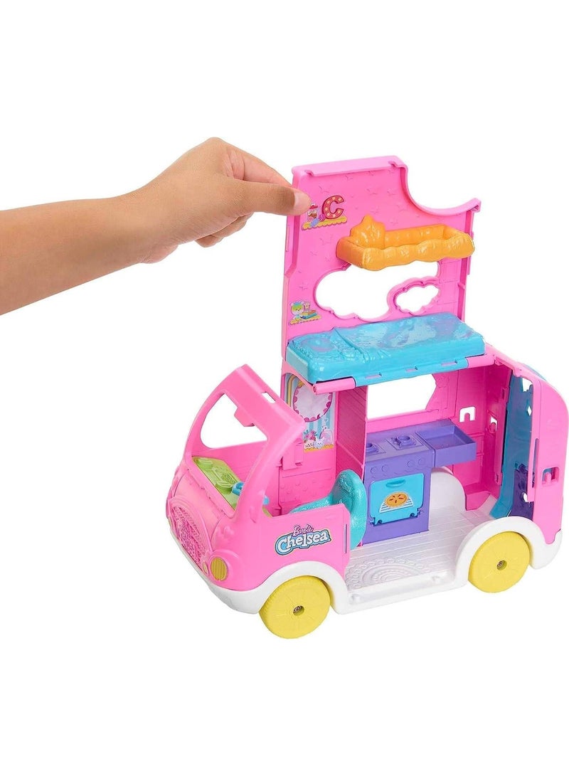 باربي مجموعة لعب تشيلسي 2 في 1 مع دمية تشيلسي و2 حيوان أليف و15 إكسسوار - Image 4