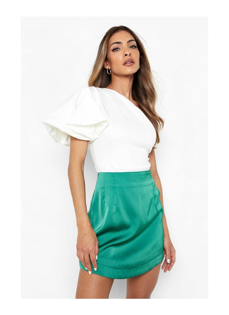 boohoo - Puff Sleeve Gathered Scuba Bodysuit - Image 1