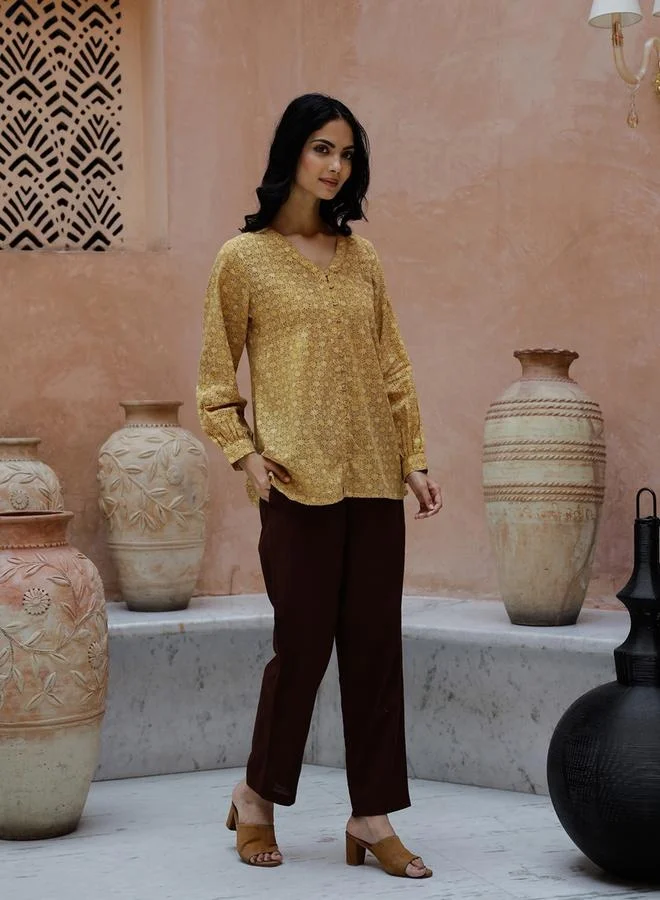 sanskrutihomes sanskrutihomes All-Over Print V-Neck Top with Straight Fit Trousers Co-Ords