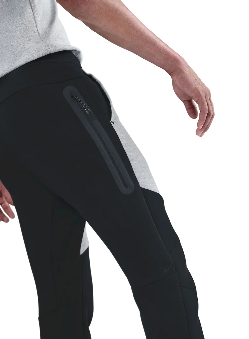 Nike Tech Fleece Jogger Pants
