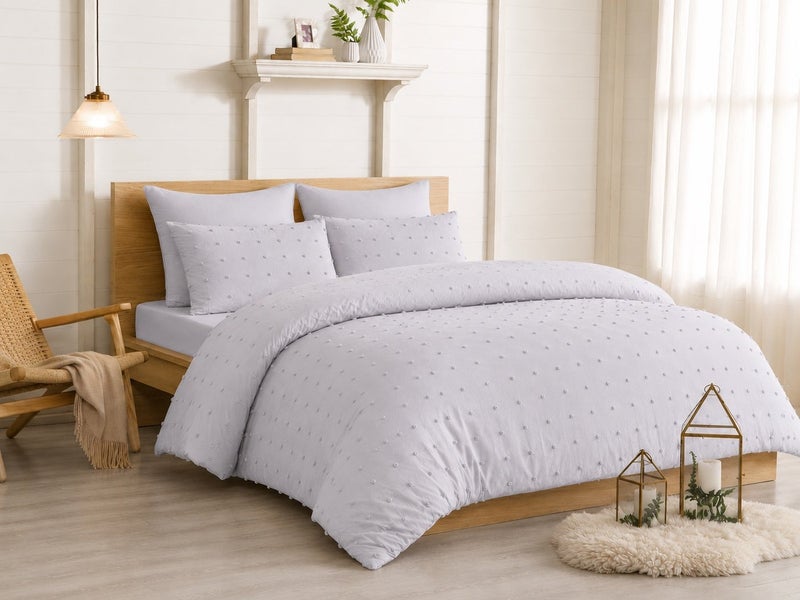 HOMETOPIA Luxury King Size 6-Piece Comforter Set 264×229 cm – Embossed Fabric, Ultra Soft & Breathable Fabric, Comfortable, All-Season Use, Premium Quality, Ideal for AC Rooms & Home Use in Saudi Arabia. - Image 3