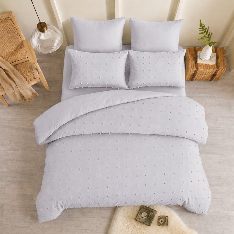 HOMETOPIA Luxury King Size 6-Piece Comforter Set 264×229 cm – Embossed Fabric, Ultra Soft & Breathable Fabric, Comfortable, All-Season Use, Premium Quality, Ideal for AC Rooms & Home Use in Saudi Arabia. - Image 4