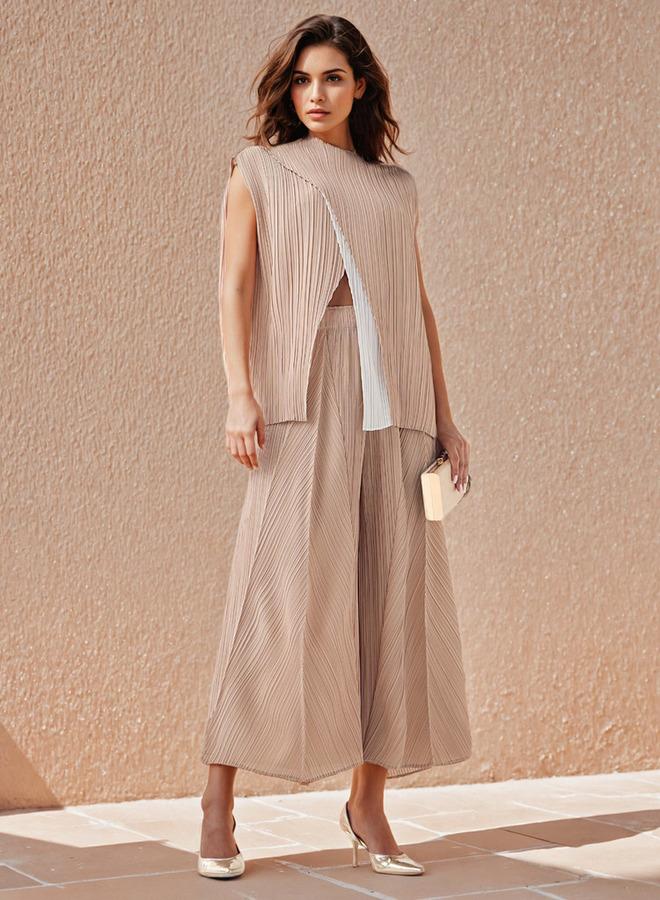 ايكونيك بلوزة بارزة الملمس دون أكمام وتفاصيل مفرّغة من آيكونيك - Image 2