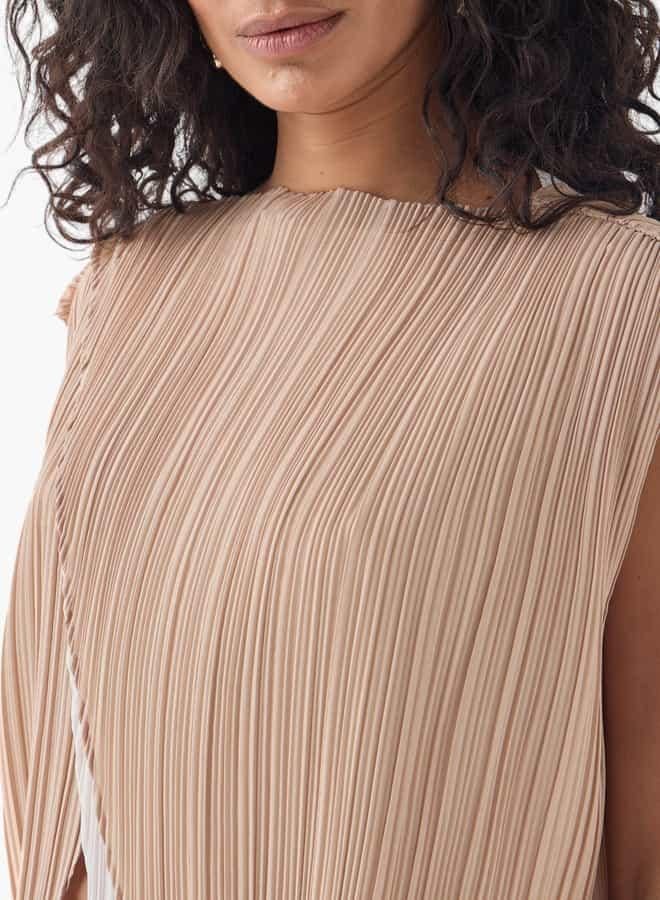 ايكونيك بلوزة بارزة الملمس دون أكمام وتفاصيل مفرّغة من آيكونيك - Image 4