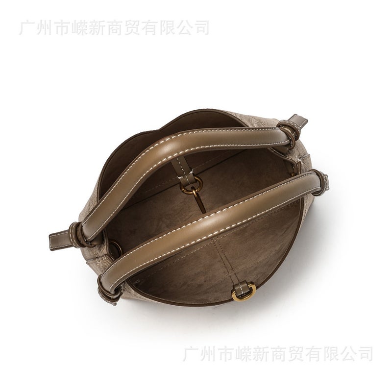 Fashionable Women's Crossbody Bag 2025 Autumn - Image 4