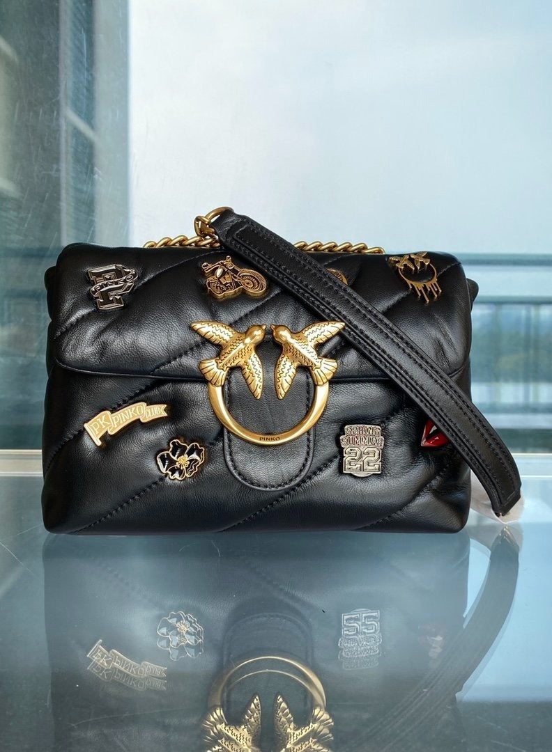 Pinko Chain Badge Crossbody Shoulder Bag 21*15*9.5cm - Image 1