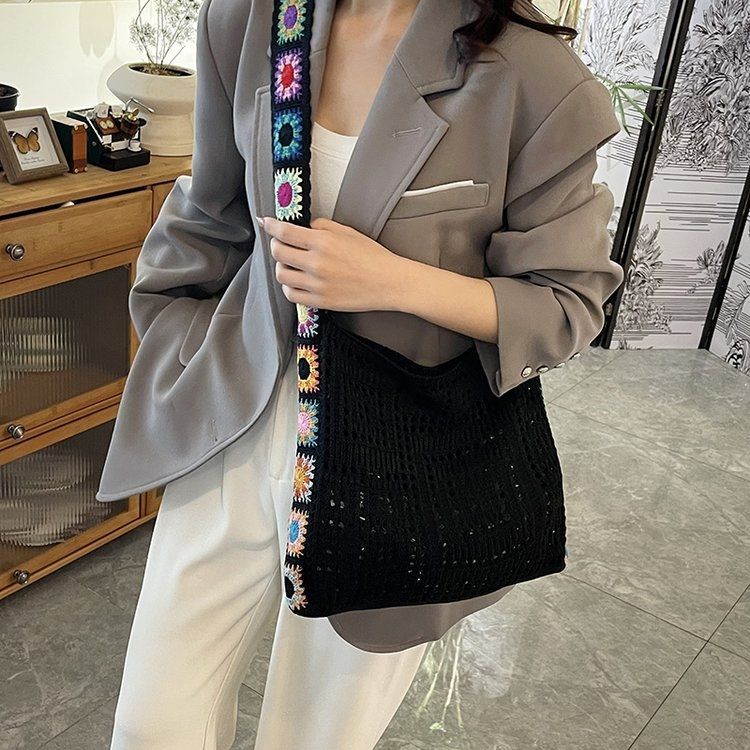 Women's Knitted Tote Bag Bohemian Crossbody Shoulder Bag - Image 3