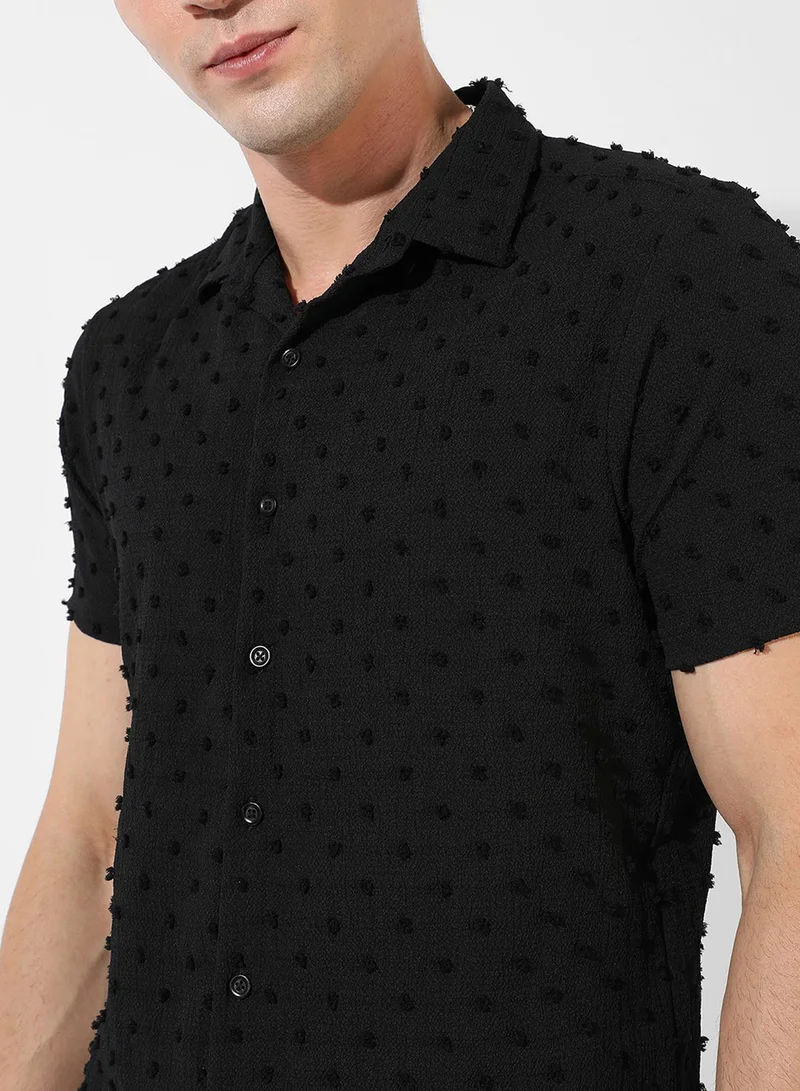Campus Sutra Men's Black Textured Regular Fit Casual Shirt