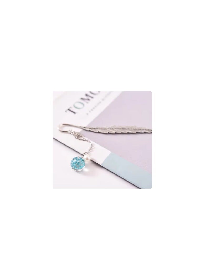 "إكسسوار قراءة أنيق بتصميم مستوحى من الطبيعة "