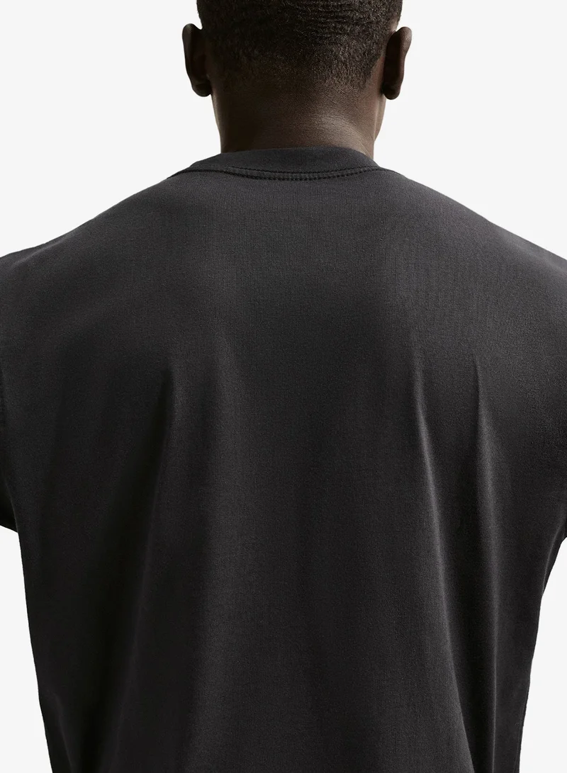 Nike BLACK Loose Script T-Shirt for Men | Best Price UAE