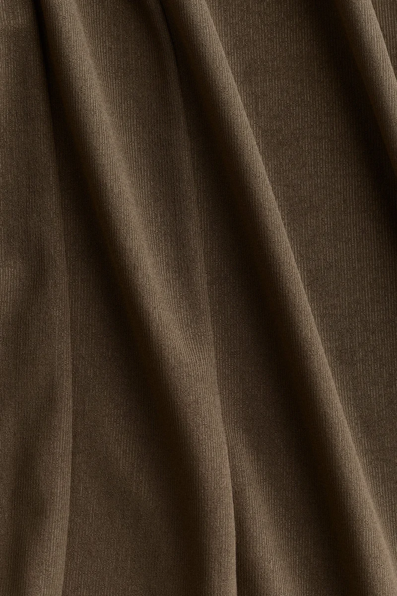 اتش اند ام بودي ثونغ من الجيرسيه بملمس بارز