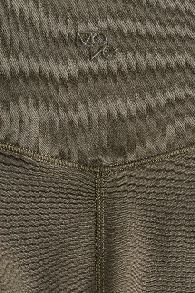 H&M Sports hotpants with DryMove™