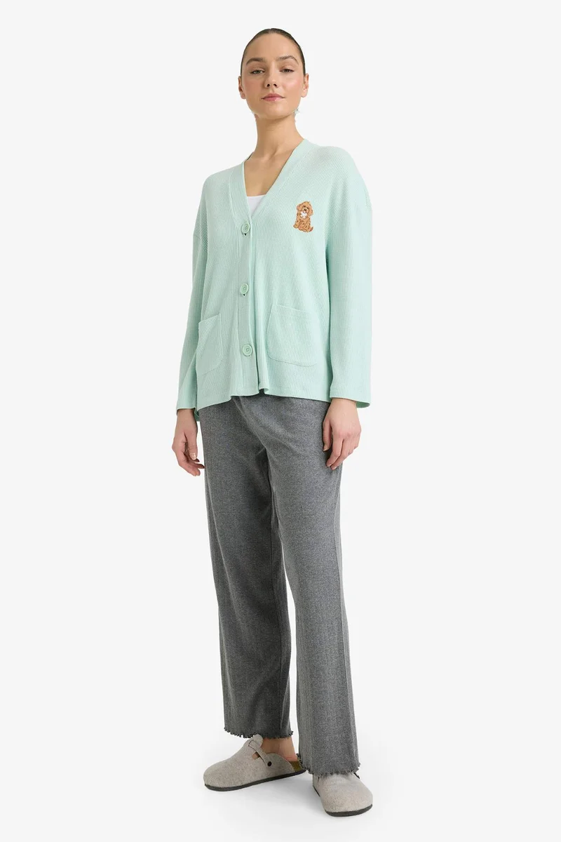 ديفاكتو Regular Fit Long Sleeve Plush Cardigan