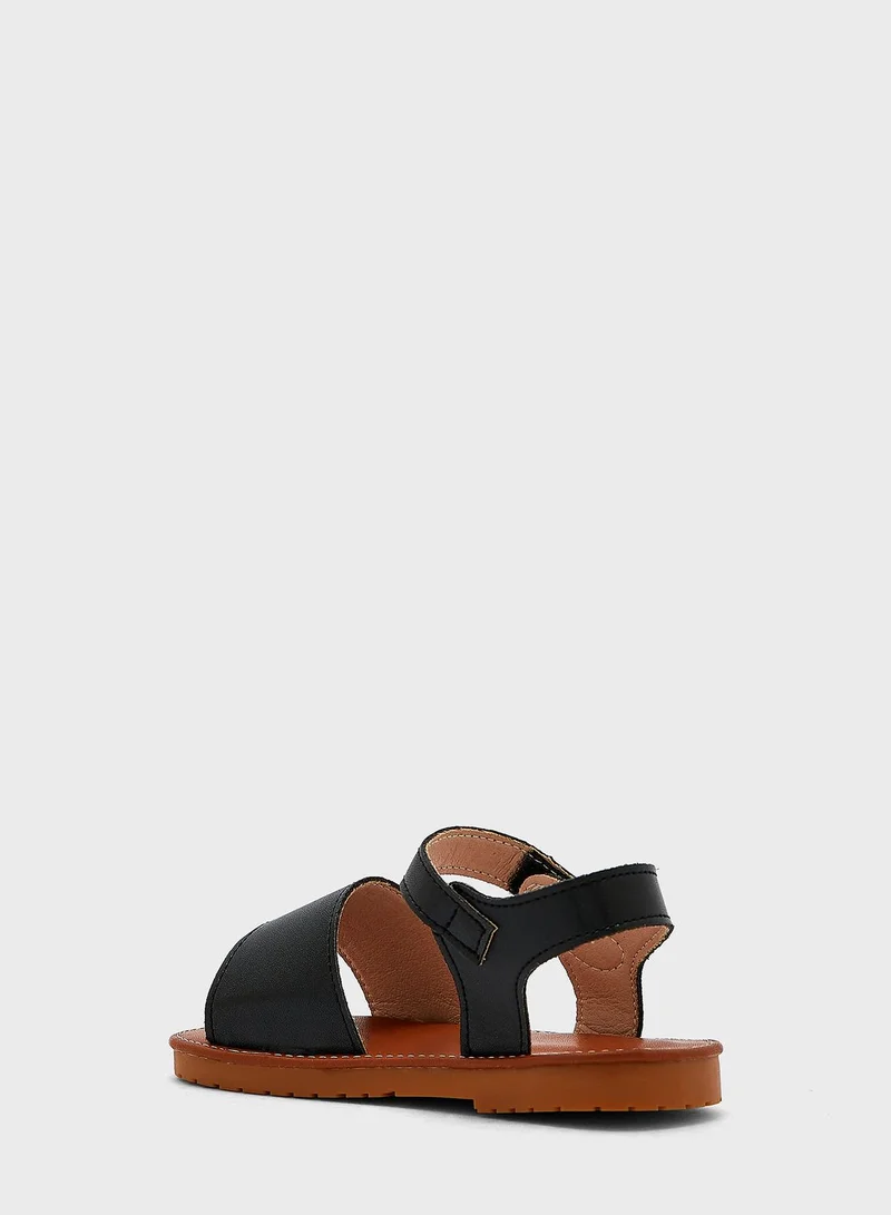 بنياتا صندل كاجوال