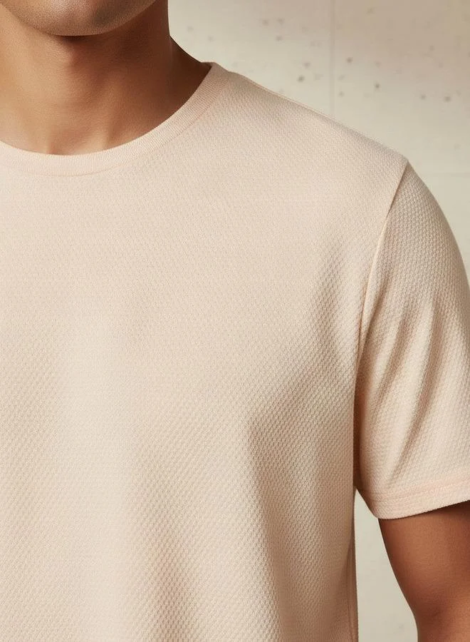 Iconic Iconic Men Slim Fit Crew Neck Short Sleeves Popcorn Textured T-shirt