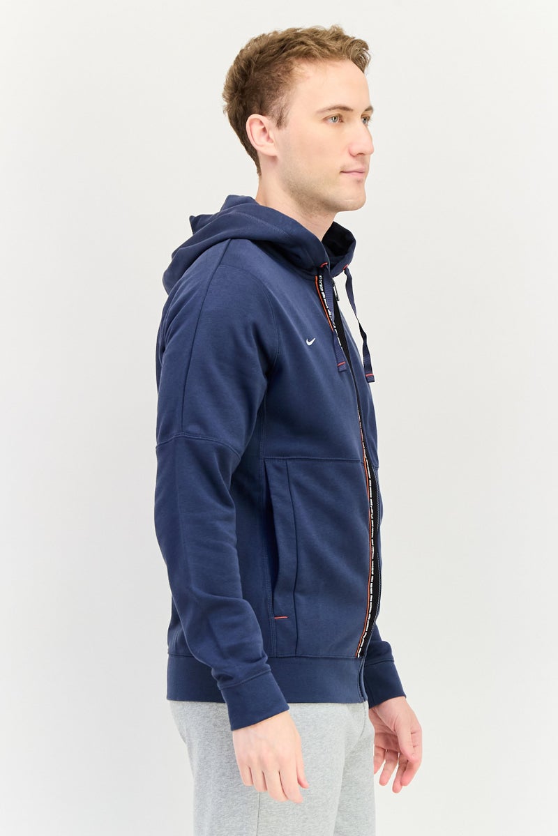 Nike هودي خارجي للرجال مع شعار مطرز، لون كحلي - Image 4