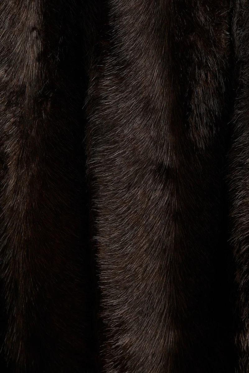 اتش اند ام معطف ميدي