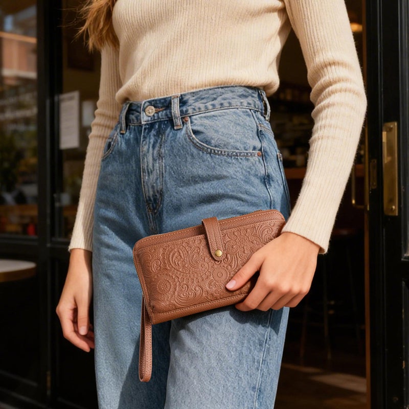 befen Genuine Leather Wristlet Purses for Women Designer Cell Phone Wallet Small Leather Crossbdoy Bags Brown Leather Purse with Built in Wallet Soft Clutch Handbag with Wrist and Crossbody Strap - Image 2