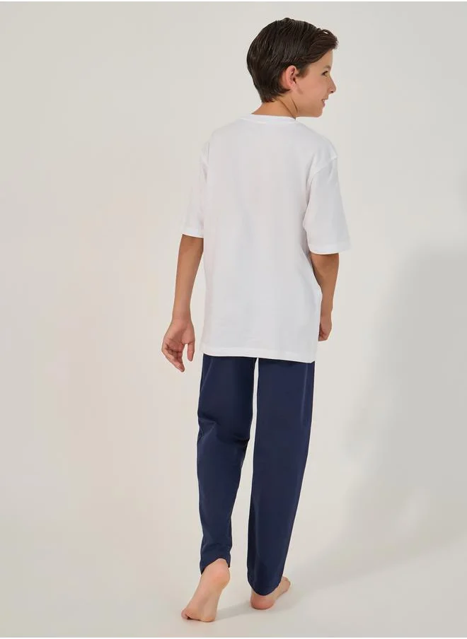 ستايلي Graphic Print T-Shirt and Drawstring Pyjama Set