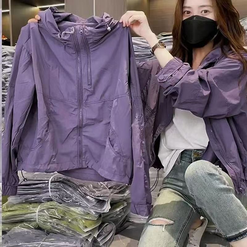 2025 Summer Women's UV Protection Hooded Lightweight Windbreaker Jacket - Image 3