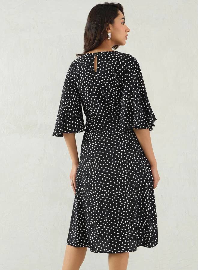 Femmella Femmella Black Polka Dot Print Flared Sleeves A-Line Midi Dress with Knotted Front