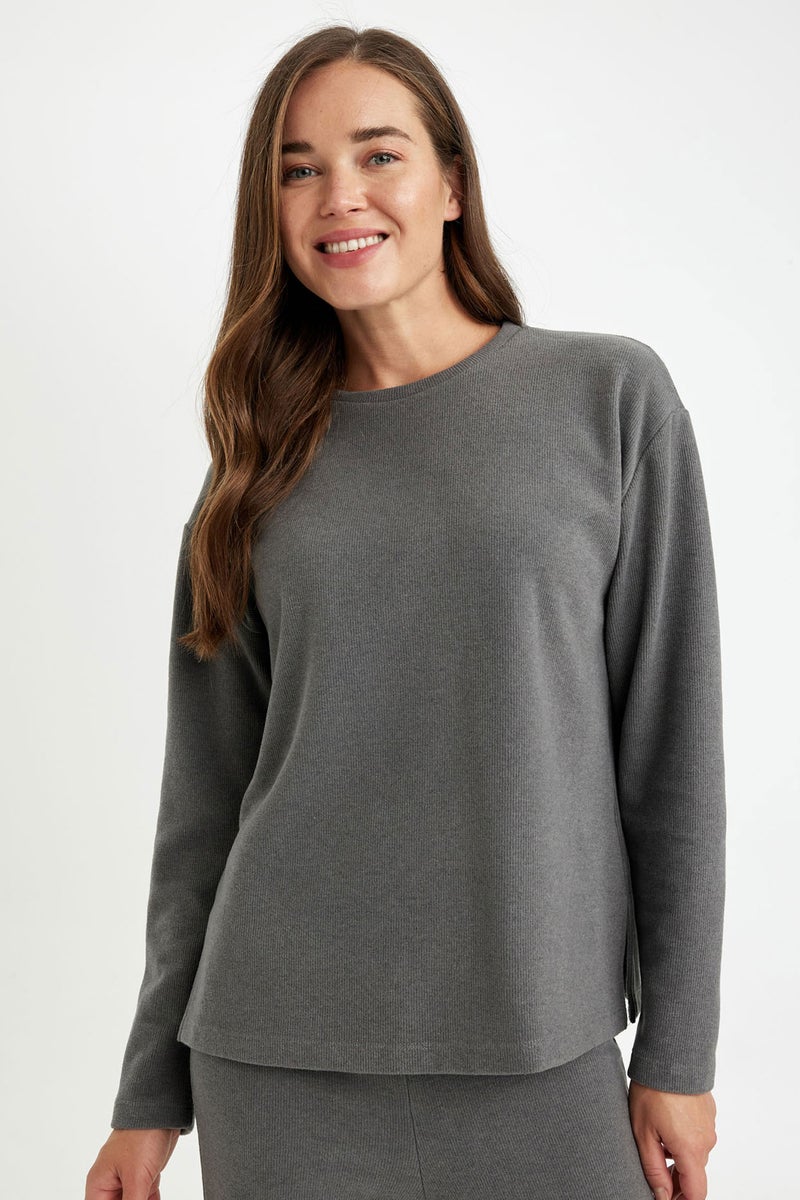 Woman Regular Fit Crew Neck Selanik Fabric T-shirt