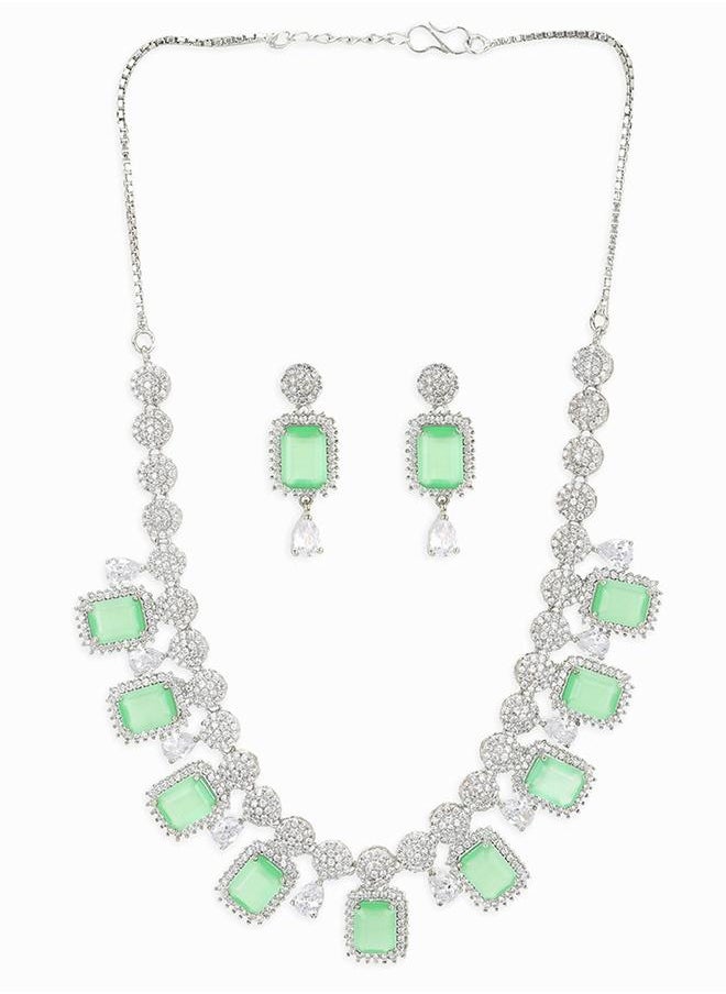 VOYLLA Sparkling Elegance Green Stones Necklace Set  - Image 2