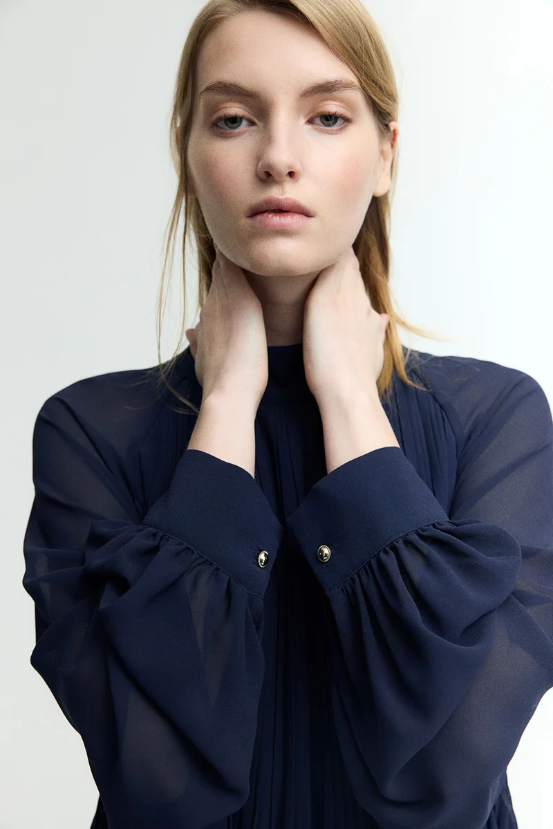 H&M Pleated chiffon dress