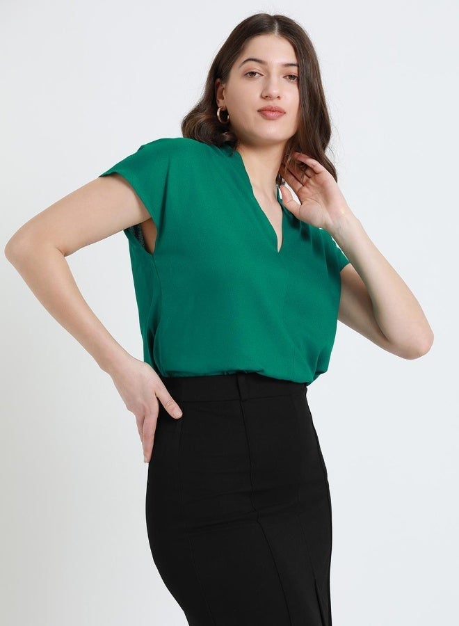 Dennis Lingo Women'S Green Viscose Moss Solid Pattern Regular Fit Tops - Image 1