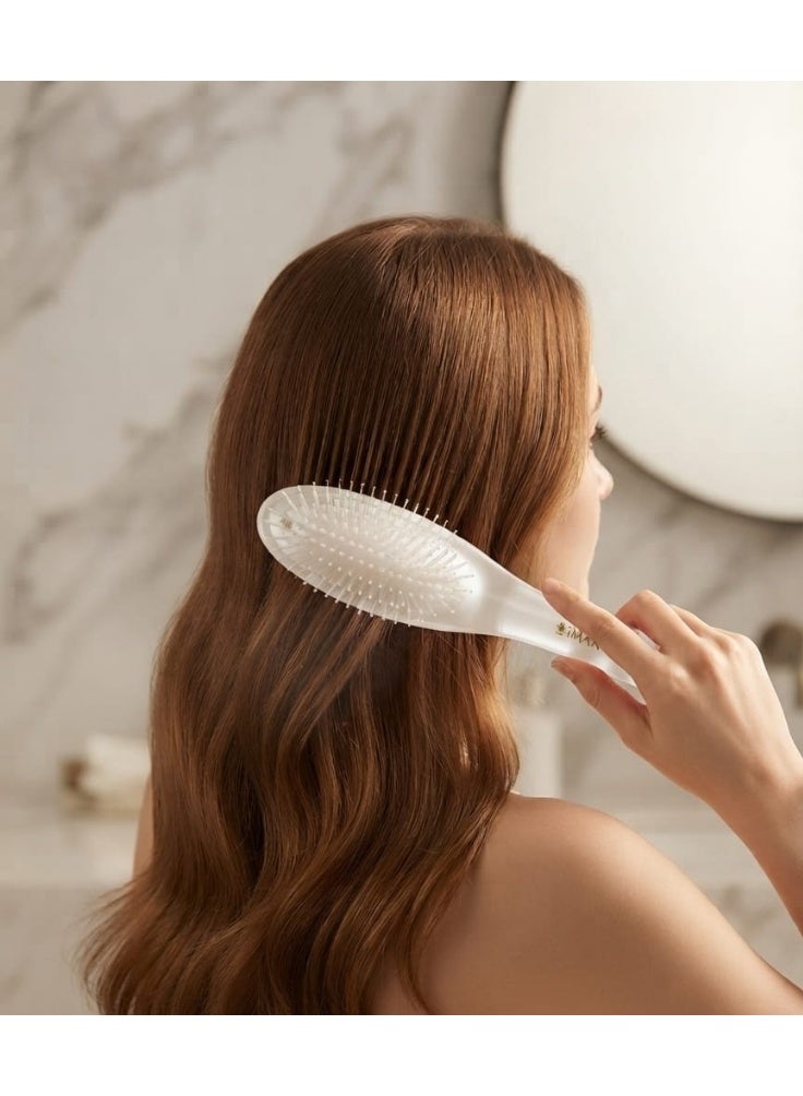 Flexible Detangling Hairbrush – For all hair types- water-resistant and ideal for wet and dry hair (1 piece) - Image 2