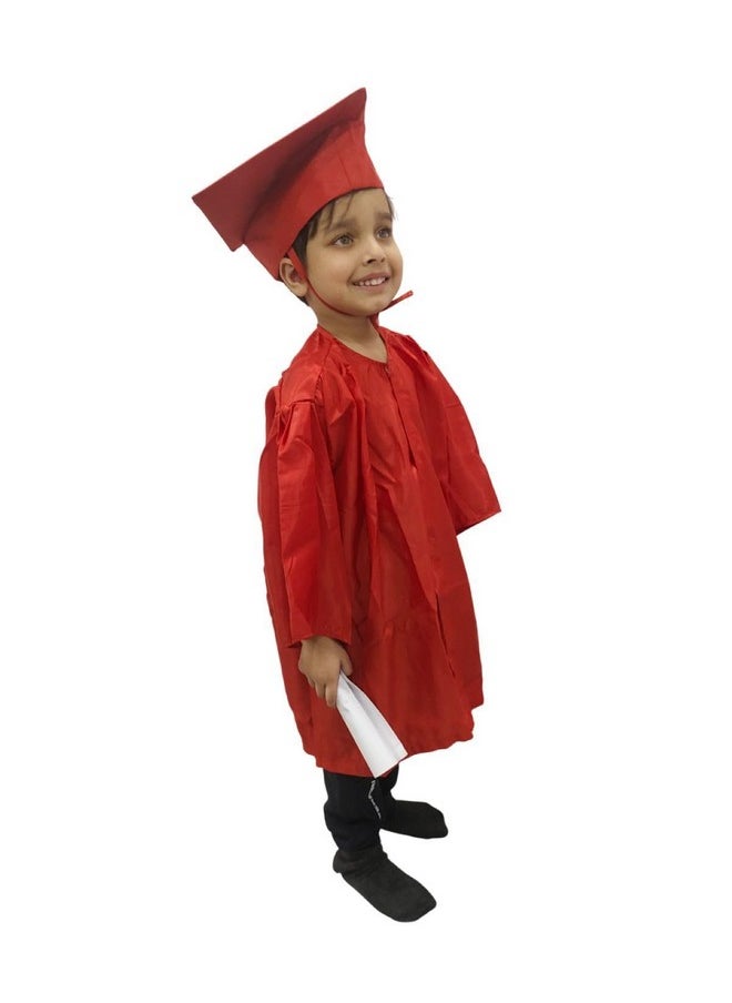بوك ماي كوستيوم فستان التخرج الأحمر مع قبعة من BookMyCostume، مناسب للأطفال والكبار، مناسب للأعمار من 12 إلى 14 عامًا  - Image 2