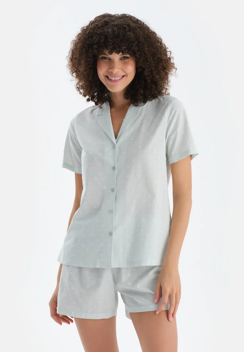 داجي قميص كلاسيكي مطبوع بياقة واسعة من مزيج القطن للنوم