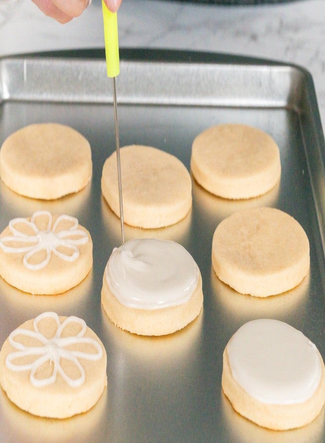 Bakerpan Royal Icing Tools Set, Royal Icing Cookie Supplies, Spatula, Piping Bags, Cup, Couplers, Bag Clamps, Piping Tips, Needle Scribes - Image 4