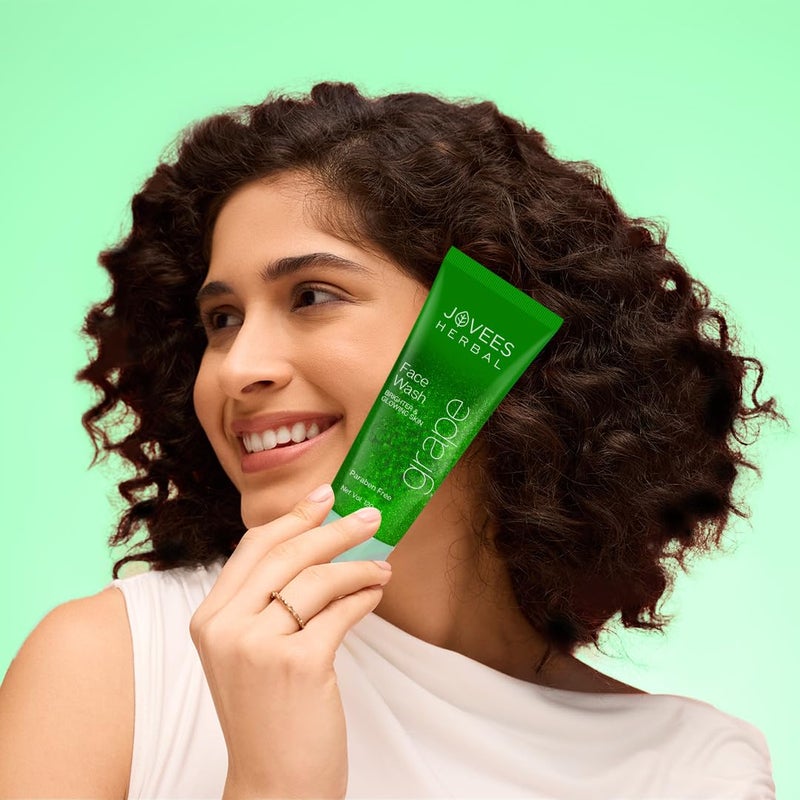 Jovees Herbal Grape Face Wash With Grape Seed  Orange Peel Extracts  For Brighter  Glowing Skin  Reduces Uneven Skin Tone  Fine Lines  For Men  Women 50 ml - Image 3