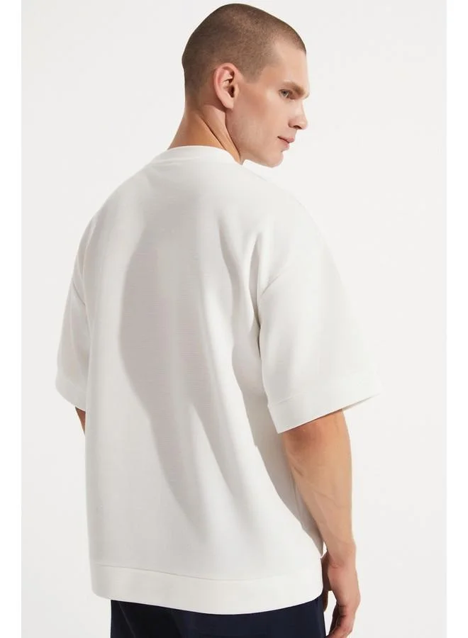 JUNE June Men Oversize Pattern Crew Neck Printed Tshirt White