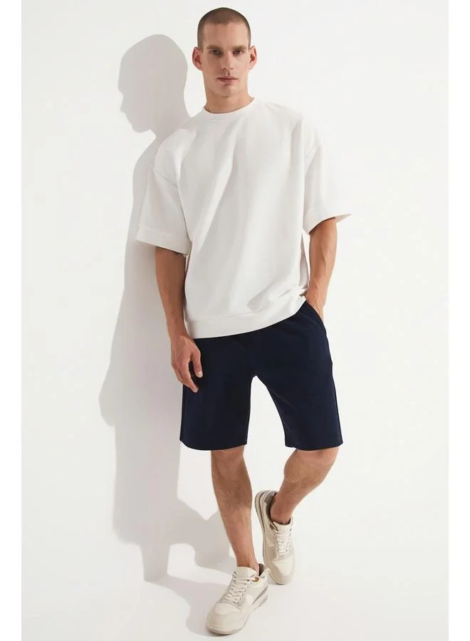 JUNE June Men Oversize Pattern Crew Neck Printed Tshirt White