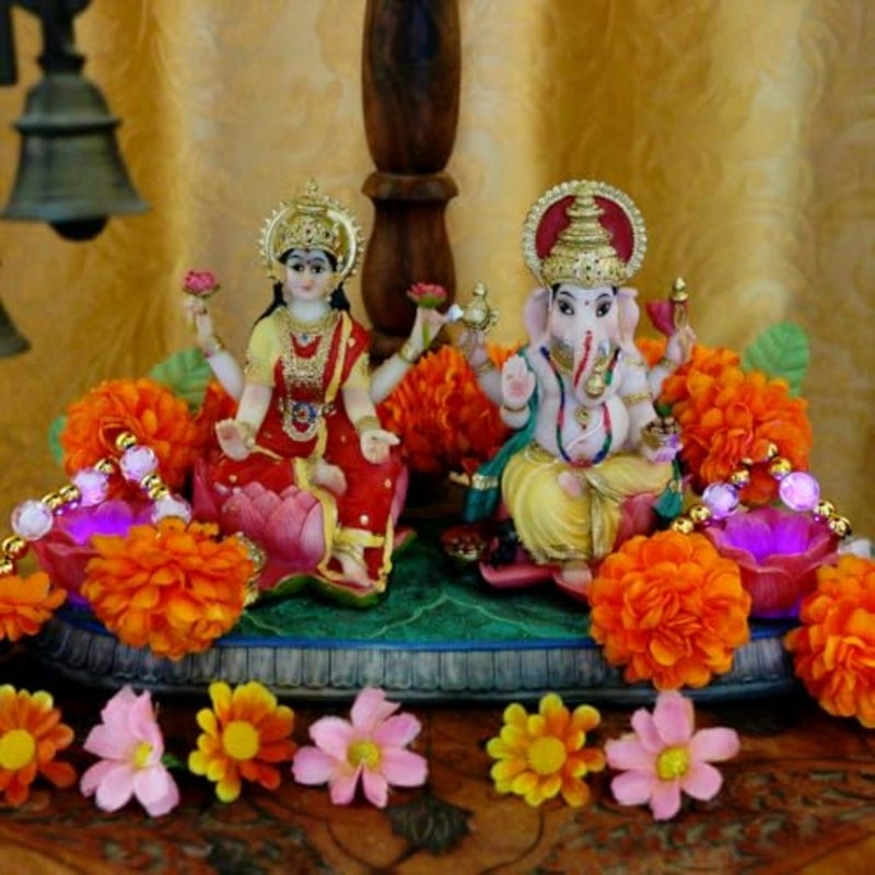 Indian God Ganesha Lakshmi Statue - 5.3"H Indian Idol Laxmi Ganesh with LED Diyas for Diwali Gifts Decor Home Office Mandir Temple Altar Puja Item Hindu Murti Pooja Sculpture - Image 4