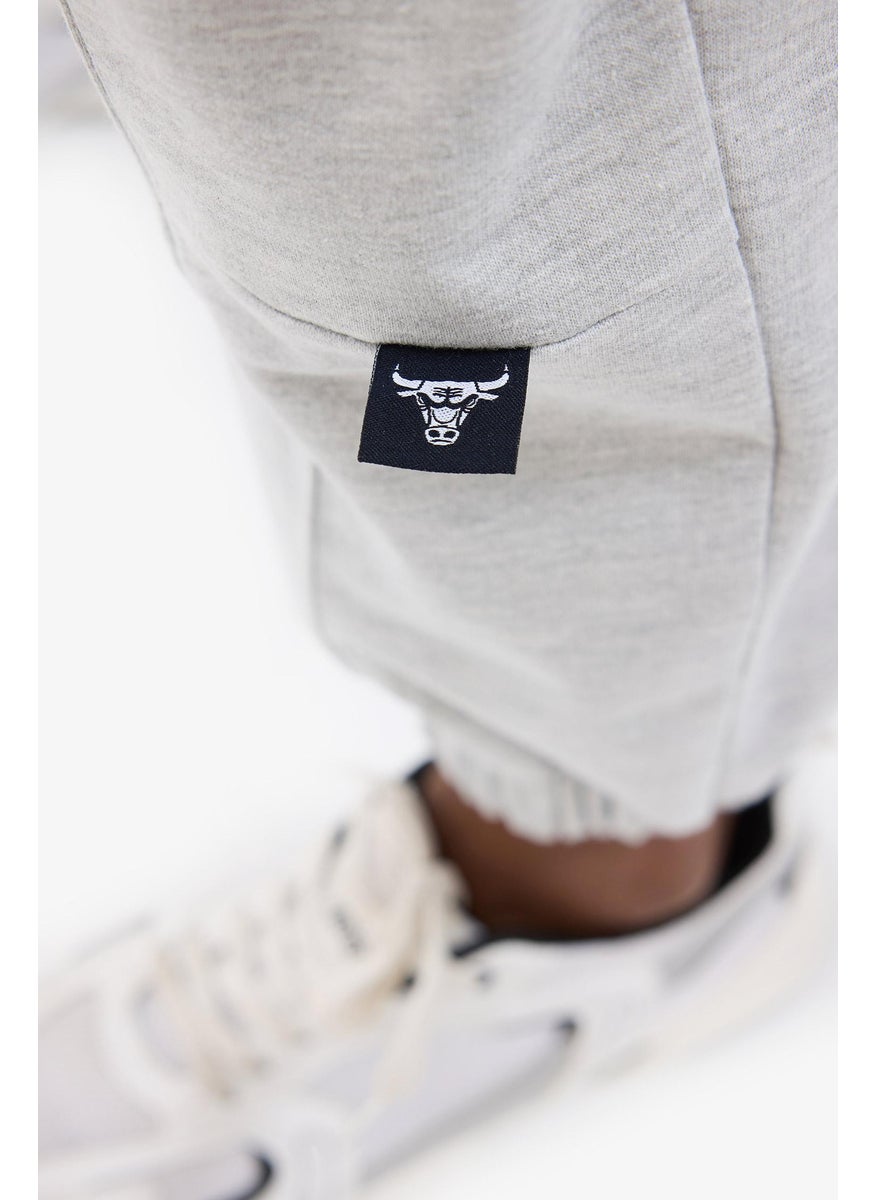 DeFacto Woman jogger Chicago Bulls Licensed Double Pocket Thin Sweatshirt Fabric Trousers  - Image 2