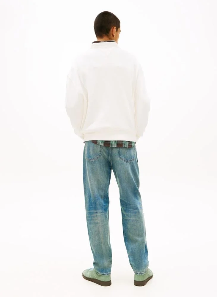 تومي جينز سويت شيرت برقبة دائرية بتصميم علم ممزق على طراز التسعينات