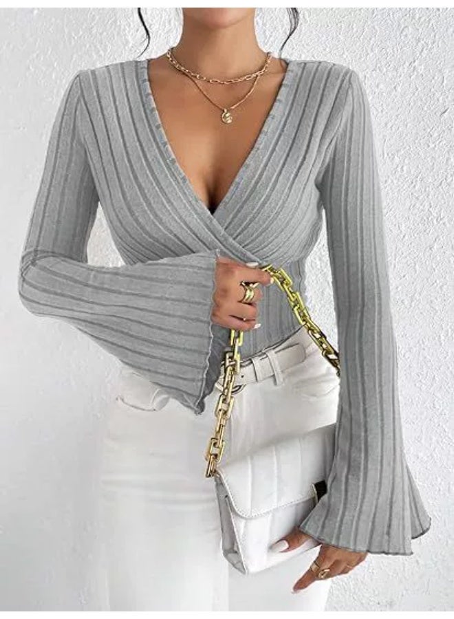 general Ribbed stripe V-neck fitted long-sleeved women's t-shirt - Image 1