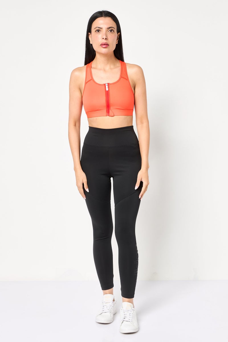 Nike حمالة صدر رياضية مبطنة للنساء، برتقالي - Image 2